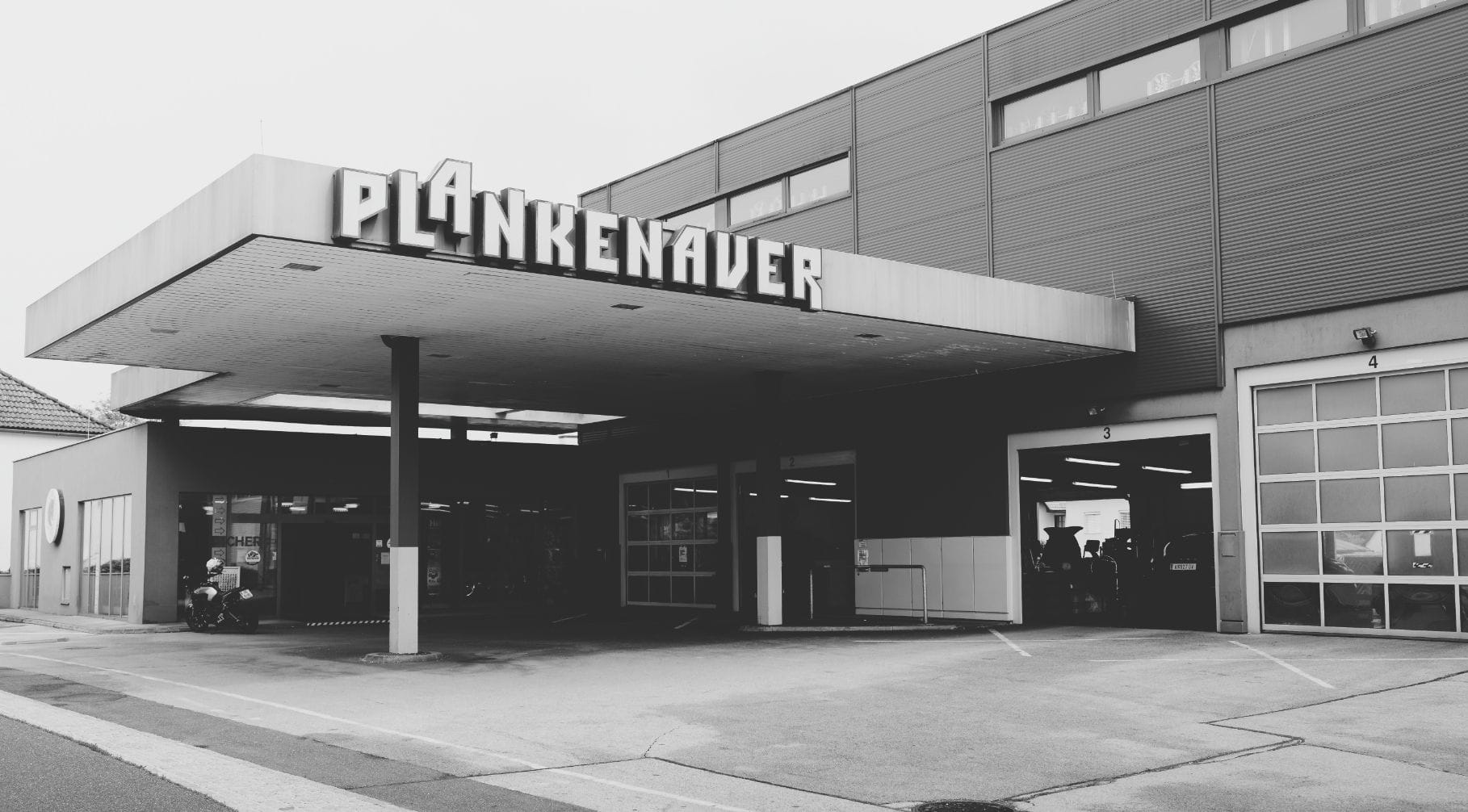 Aussenansicht von einem Plankenauer Firmengebäude.